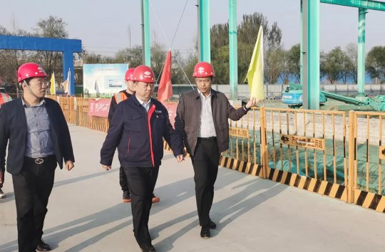 閔維到鋼鐵物流加工基地、鄧樓通航節制閘檢查指導工作