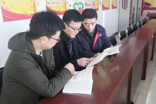 運河煤礦：《煤礦職工安全手冊》在運河煤礦被“搶讀”