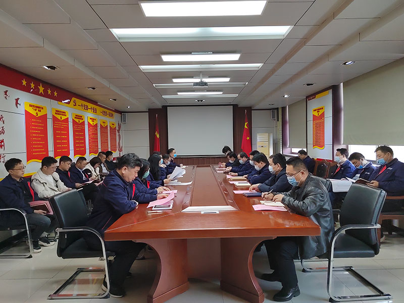 義橋煤礦“線上+線下”兩步走促企業年金政策落地。（李慧芝  攝）.jpg