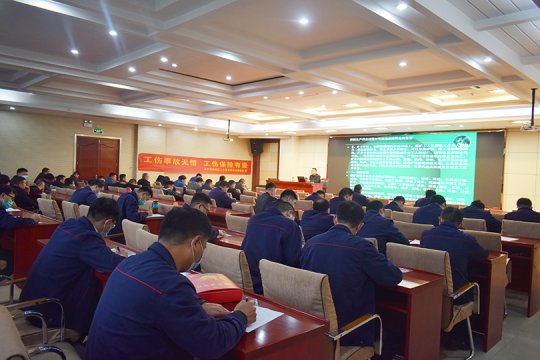 運河煤礦開展2021年度職業病危害防治專題培訓