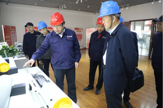 王崇景到海納科技公司、躍進港調研