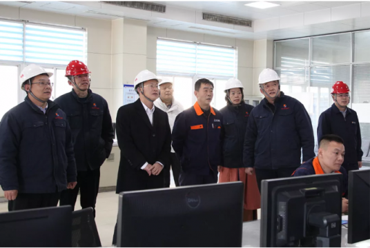 王崇景看望慰問堅守崗位一線職工 督導節日期間安全生產工作