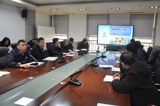 花園煤礦班前會曝光“典型違章”效果好