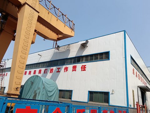 霄云煤礦丨超前謀劃 為滑觸線瓷座撐上“守護傘”
