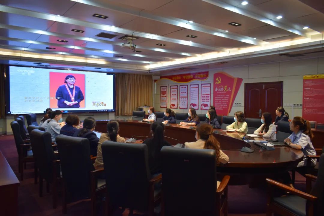 2022年5月6日，運河煤礦組織開展學習“張桂梅”事跡座談會（張弘 沙誠 丁曉曉）.jpg