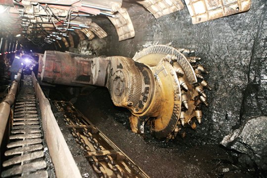 陽城煤電-650南翼新總回風巷月度進尺突破80米