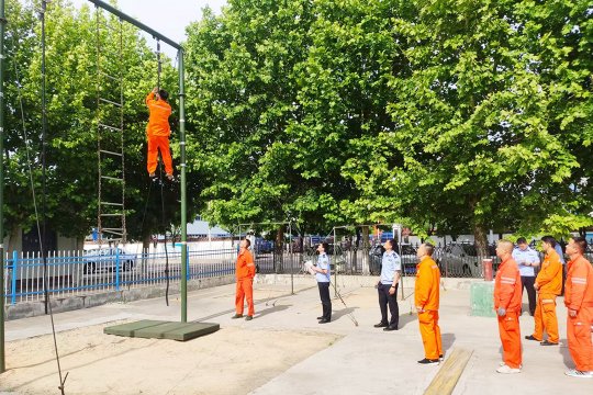 王海峰帶隊對濟礦集團救護中隊進行礦山救護隊標準化建設突擊檢查