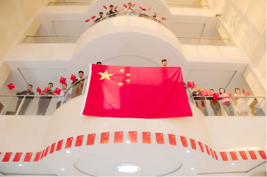 國慶我在崗丨堅守崗位，為打造千億級集團奮斗