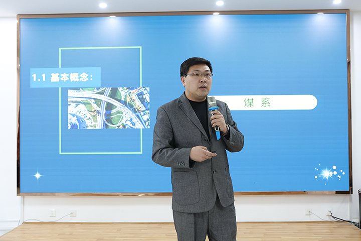 致遠教育舉辦教師精品課競賽 (16).jpg