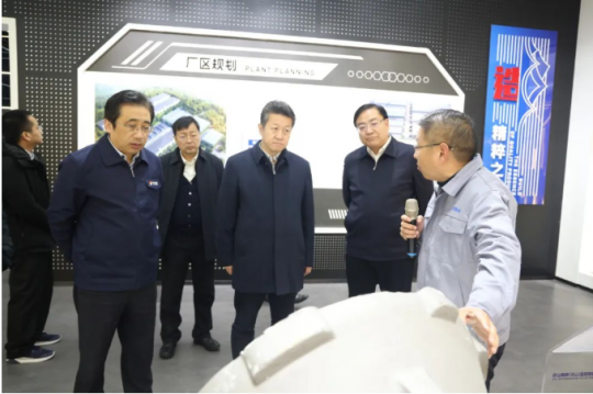 薛虓乾到精密制造產業園參觀調研