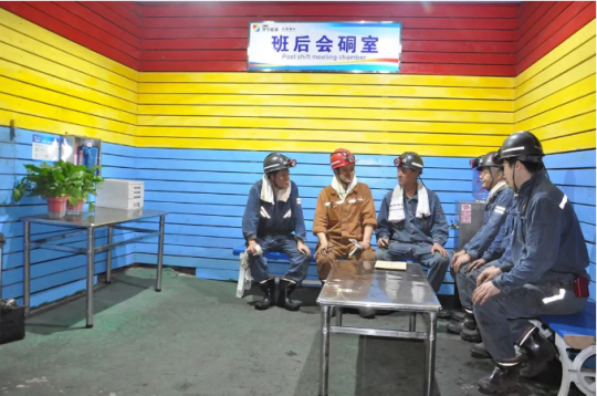 花園煤礦“大工區”建設，點燃掘進效率“新引擎”