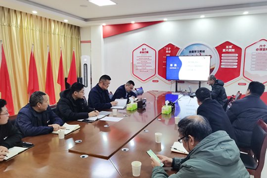 濟礦中圣公司赴朱家峁煤礦對接光伏發電項目