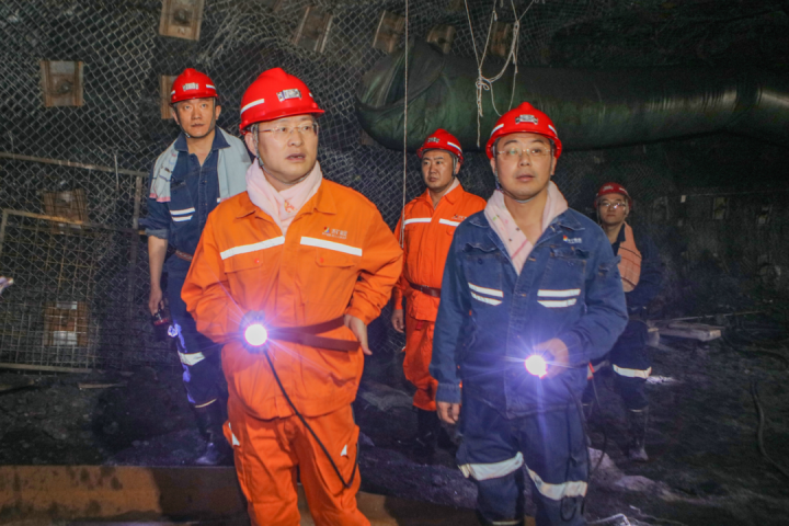王崇景“四不兩直”督導檢查陽城煤電工作