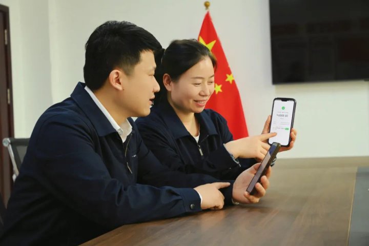20萬元學費到賬！霄云煤礦為職工搭建成長舞臺
