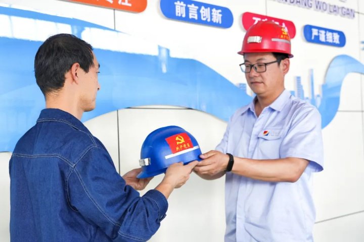 濟寧能源各企業積極開展“三亮三比一爭當”活動