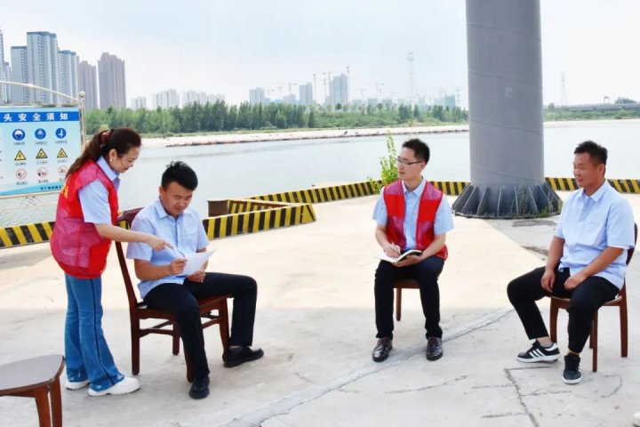 黨員聯系群眾，港建公司構建“紅色朋友圈”