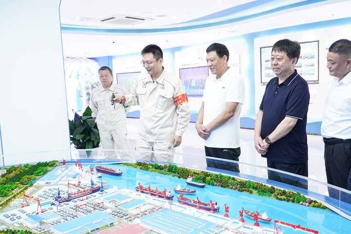 張廣宇帶隊到揚州、宜興市開展商務活動