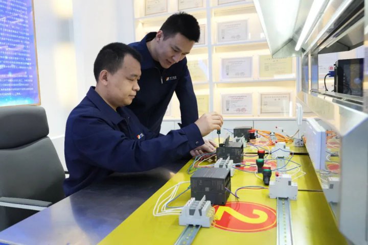 季度之星丨杜亞洲：勤學善思為技，創新突破篤行