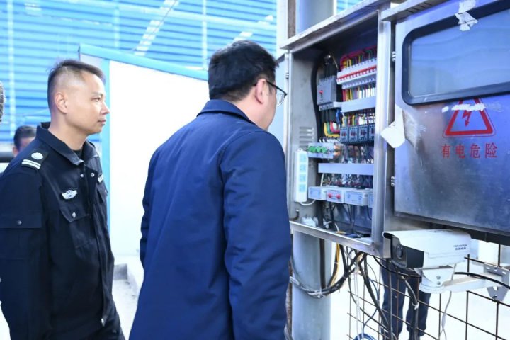 安居煤礦多舉措扎實推進冬季“四防”工作