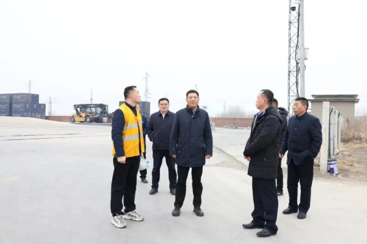 張廣宇現場督導龍拱港鐵路專用線工程推進情況