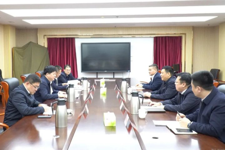 張廣宇帶隊到濟南市開展商務活動