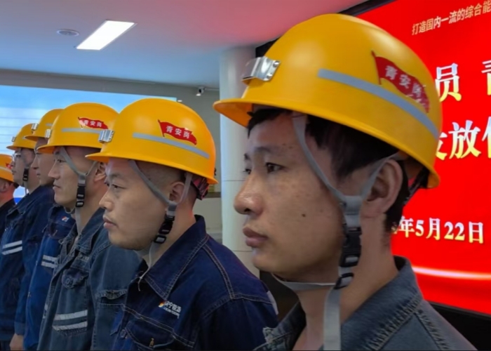 花園煤礦三崗人員亮身份，護航礦井安全生產。_副本.jpg
