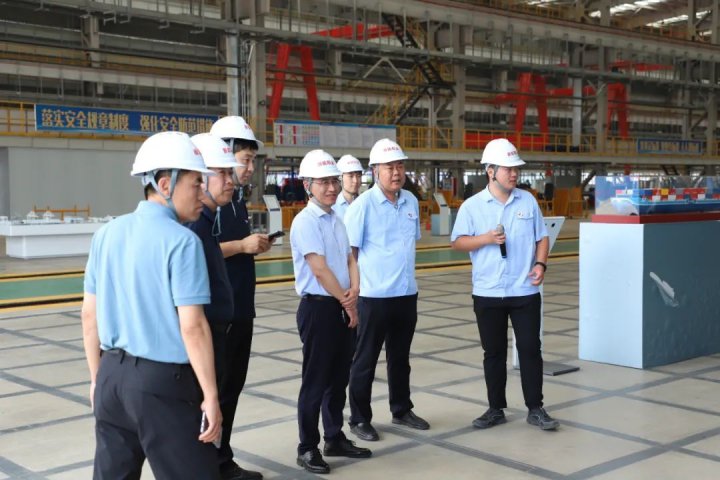 山東港口煙臺港客人到訪濟寧能源集團座談交流