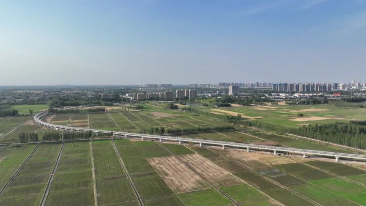 龍拱港鐵路專用線工程完成竣工預驗收