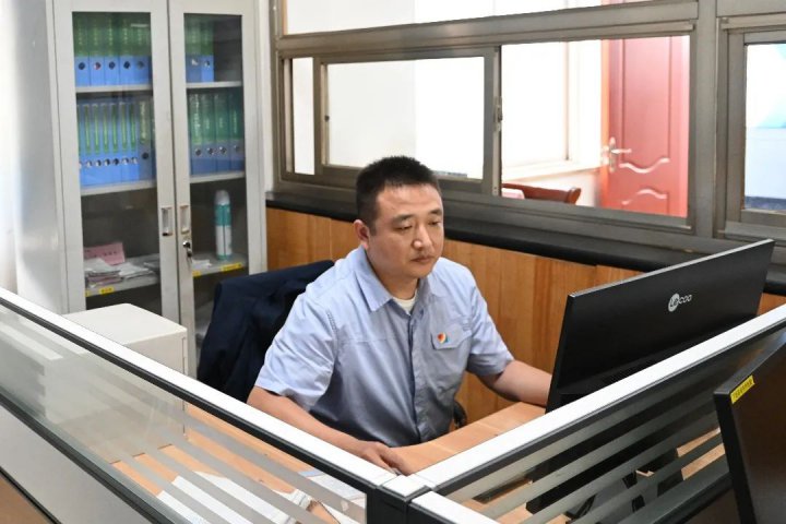 筑防線保安全，霄云煤礦多舉措發揮“青安崗員”作用