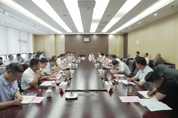 王崇景帶隊赴任城區政府對接洽談