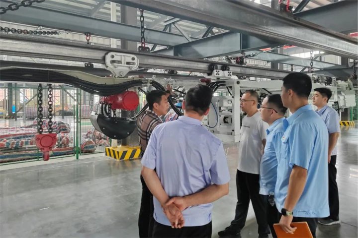 運河煤礦走進設備廠家，學習“第一手”維修技能