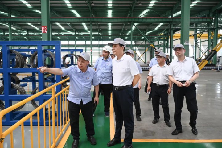 張廣宇到智慧新鋼檢查指導工作