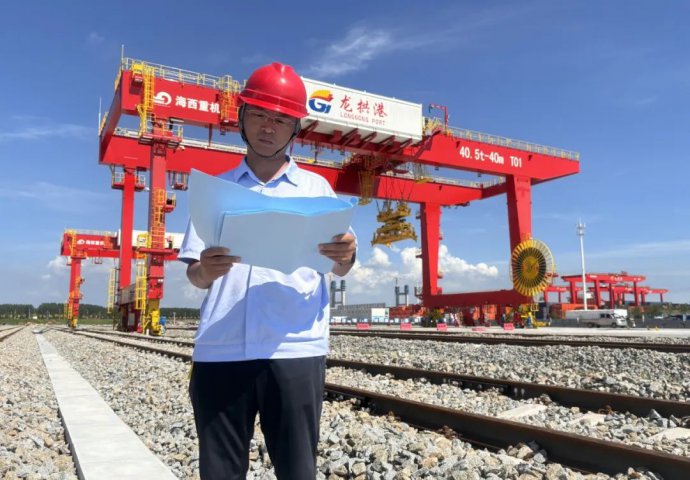 “奮進千億中的基層優秀共產黨員”先進事跡（9）