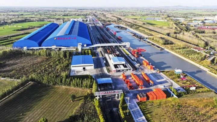 向國慶節獻禮丨梁山港9月份集疏港量雙突150萬噸
