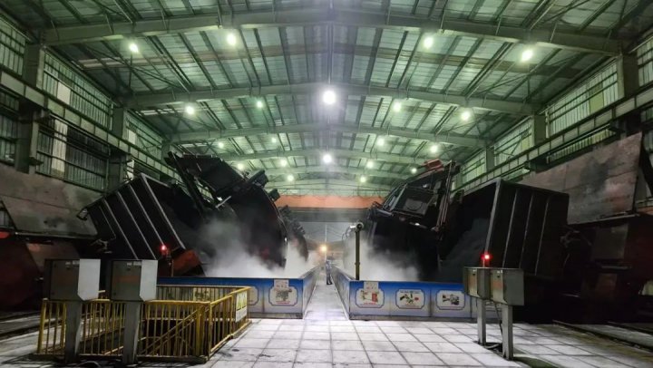 427節！梁山港單班敞車卸車再創新紀錄