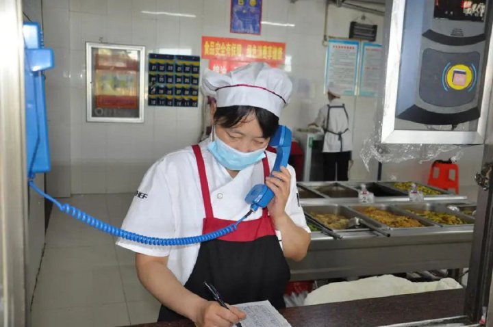 花園煤礦為一線職工開通“訂餐專線”獲點贊